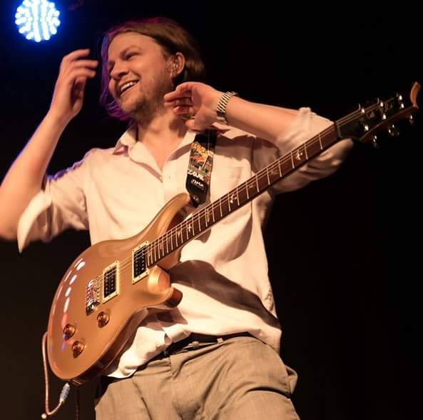 Richard, guitar teacher